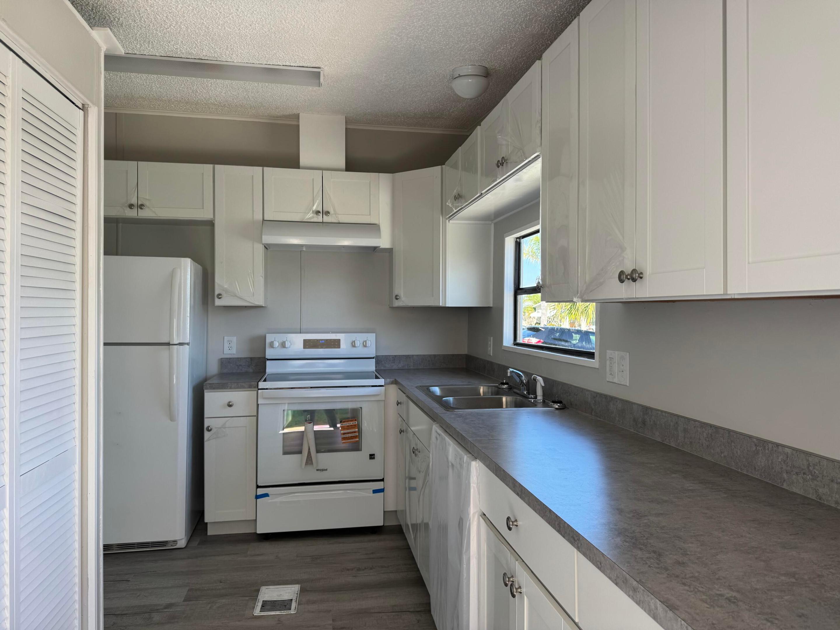 Spanish Lakes Country Club Village - Residential