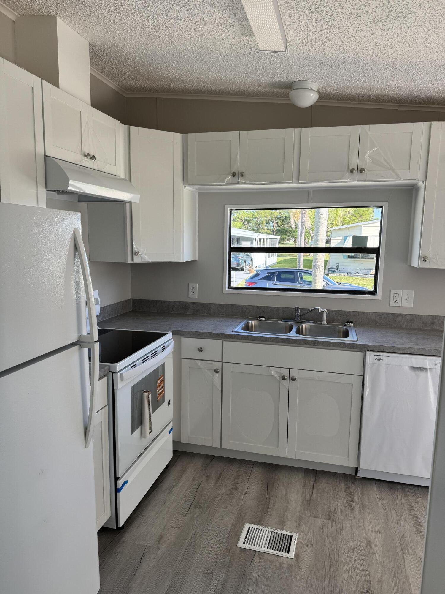 Spanish Lakes Country Club Village - Residential