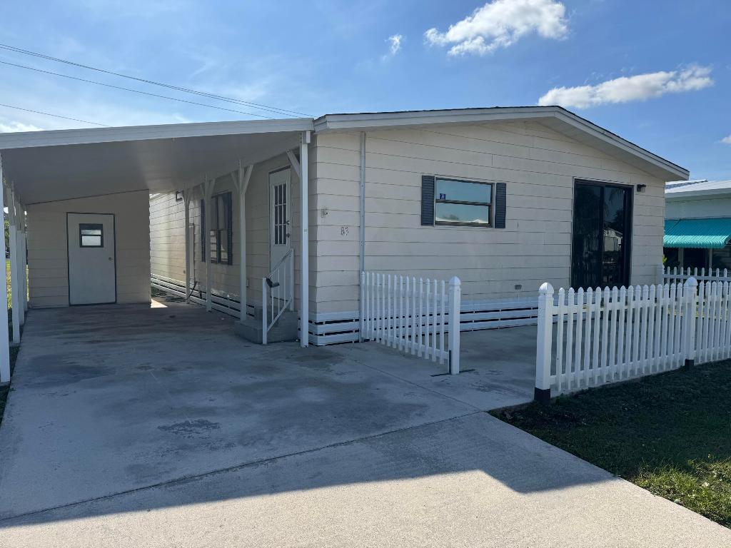 Spanish Lakes Country Club Village - Residential