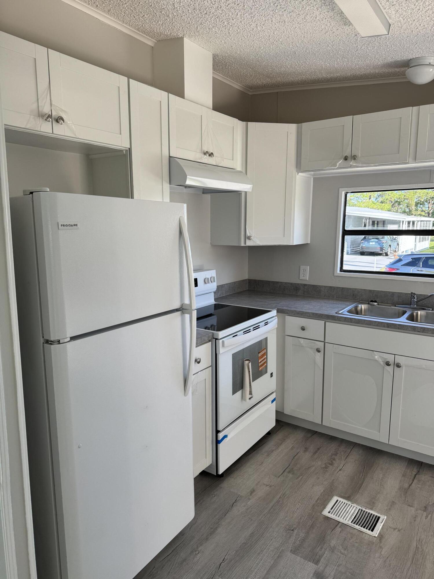 Spanish Lakes Country Club Village - Residential