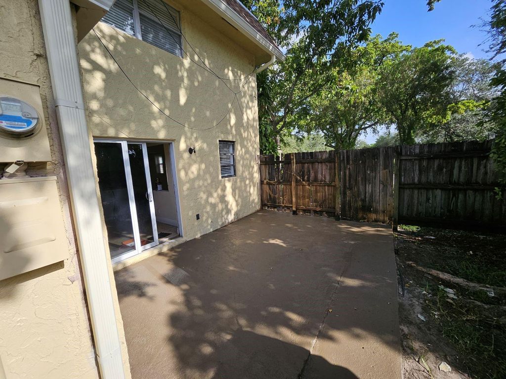 Photo of 6500 SW 41st Street #6500, Fort Lauderdale, FL 33314 (MLS # F10517548)