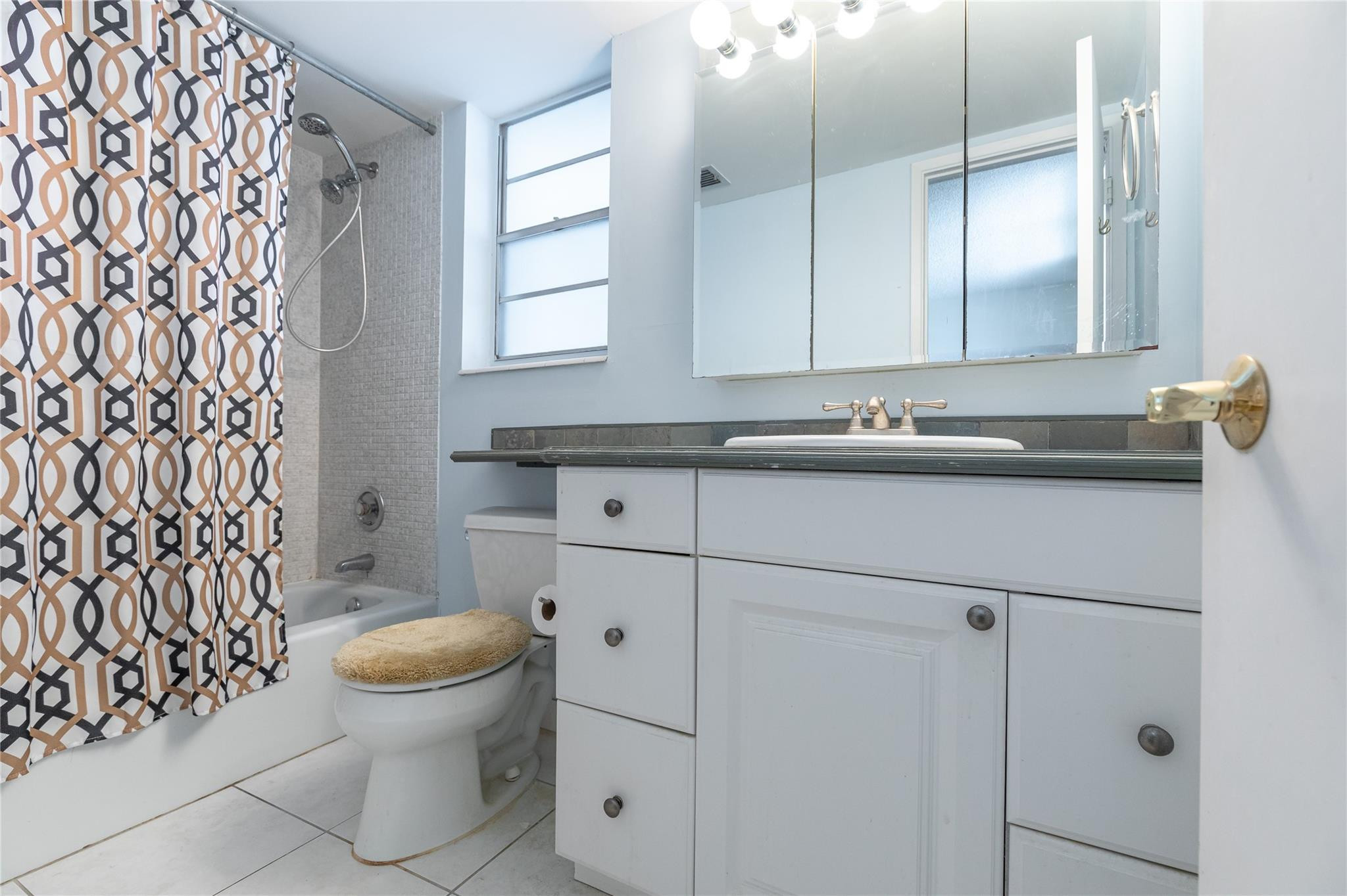 GARDEN AIRE VILLAGE - Residential