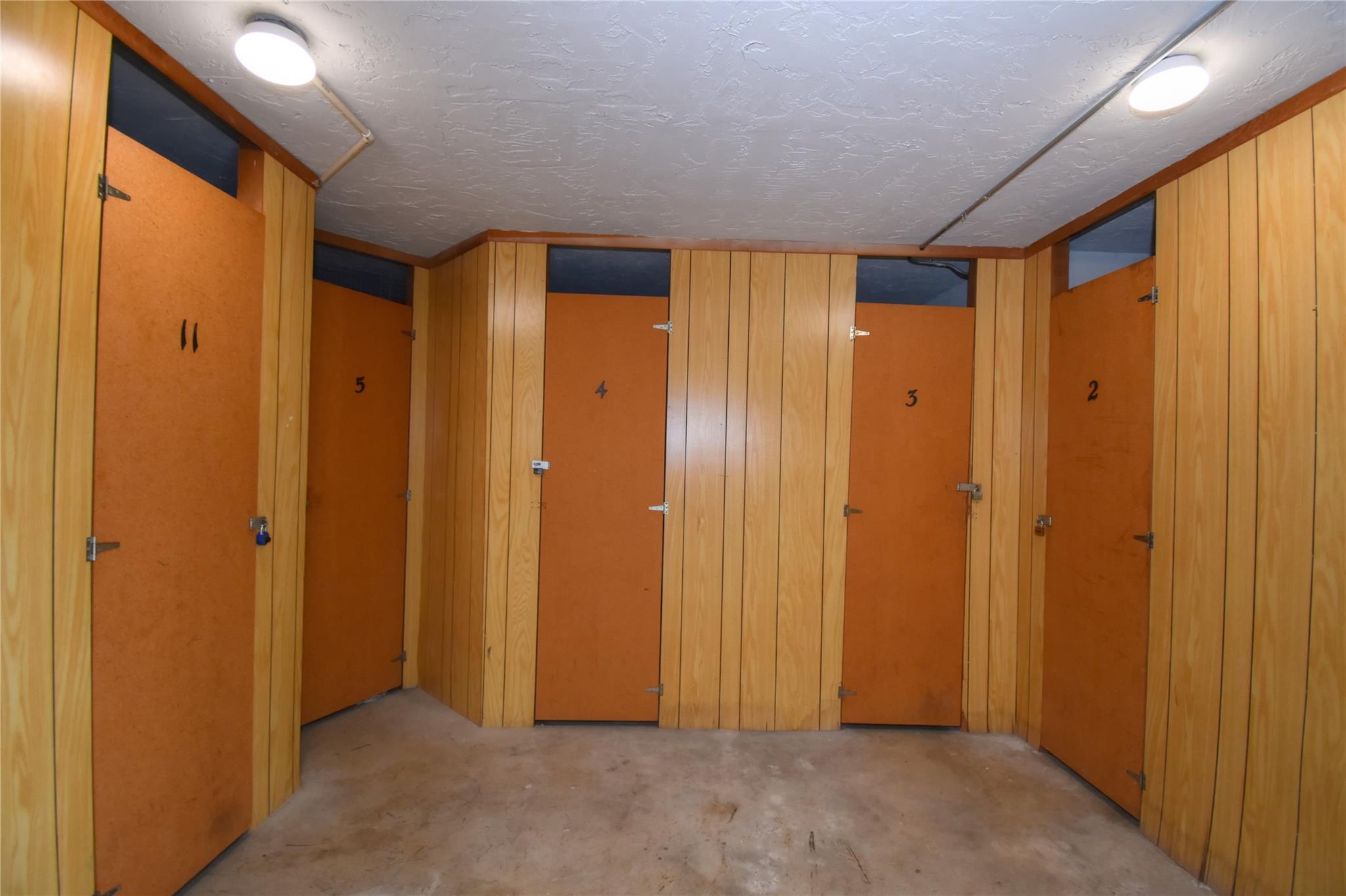 Palm Aire Country Club Ap - Residential