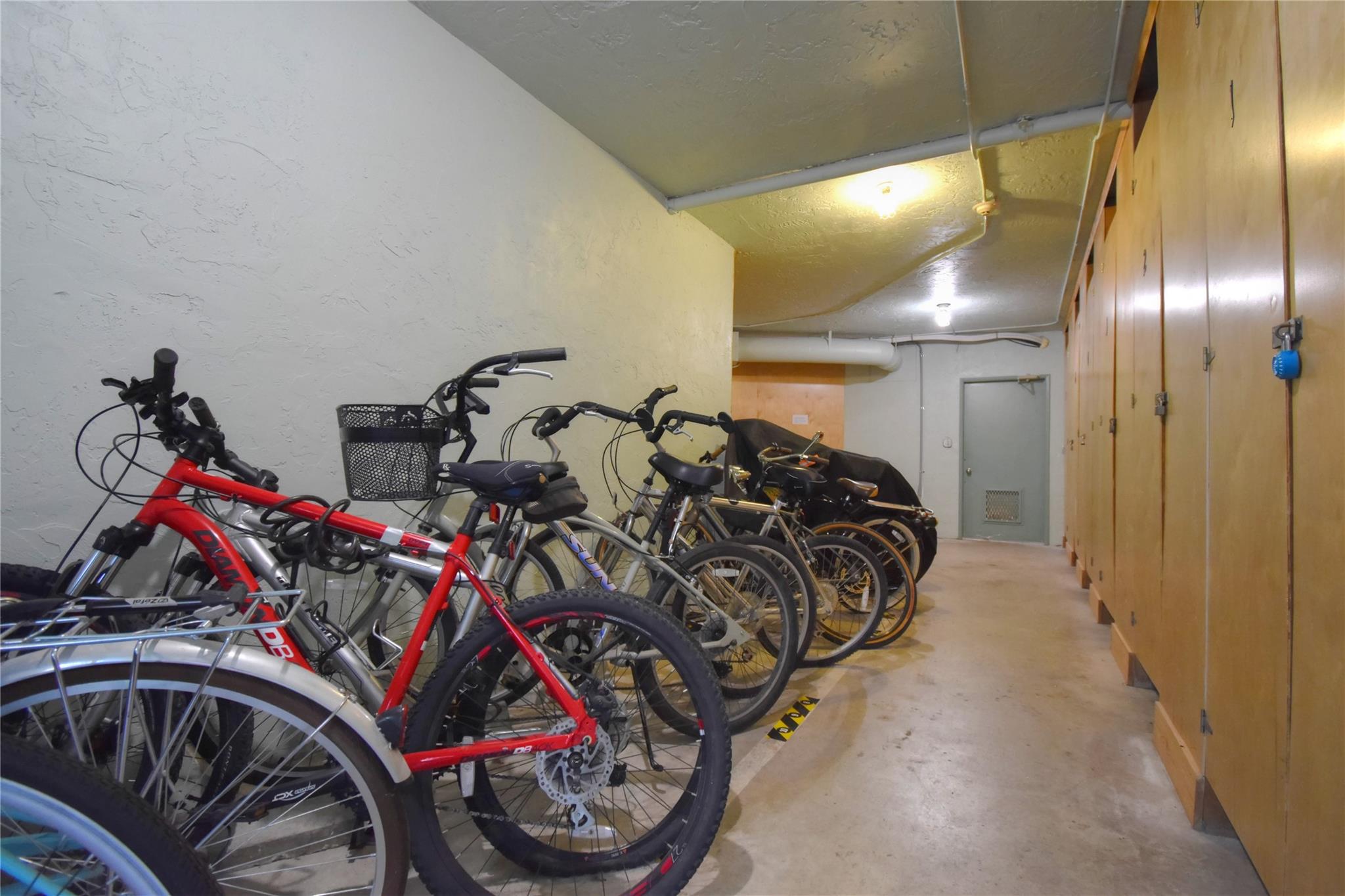 Palm Aire Country Club Ap - Residential