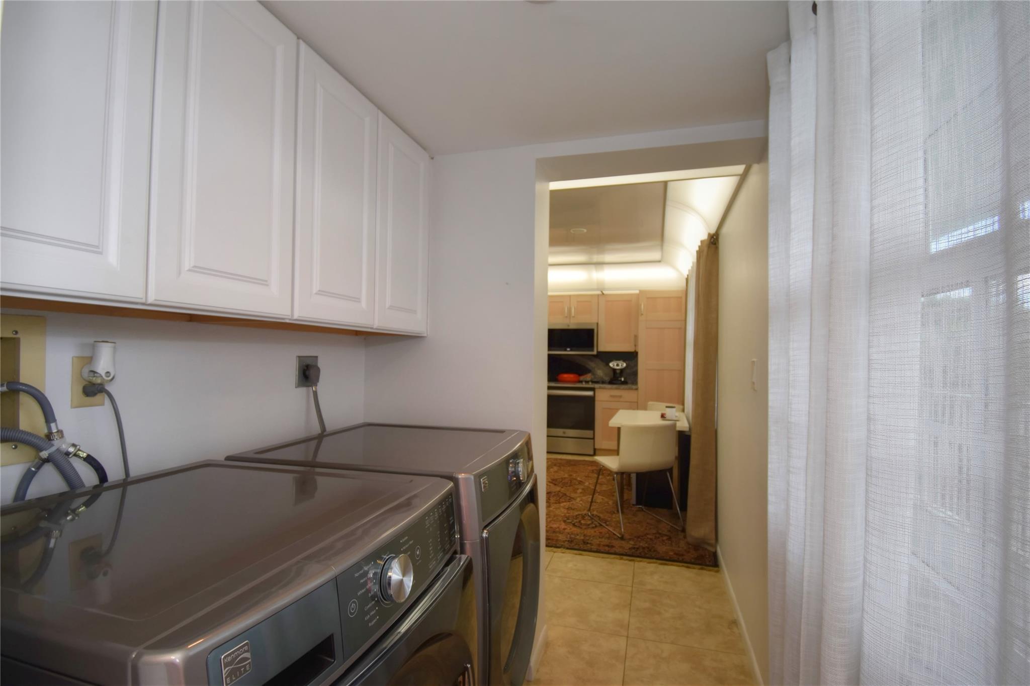 Palm Aire Country Club Ap - Residential