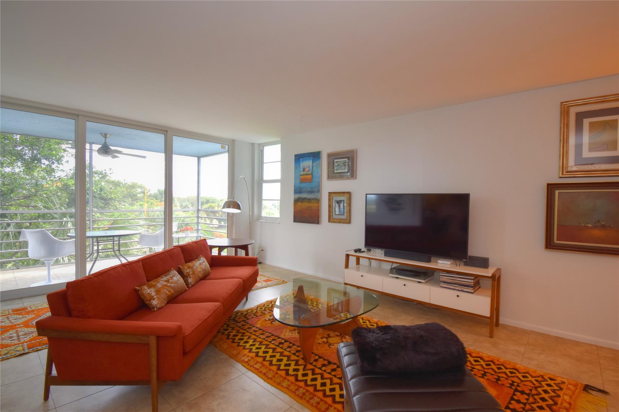 Palm Aire Country Club Ap - Residential