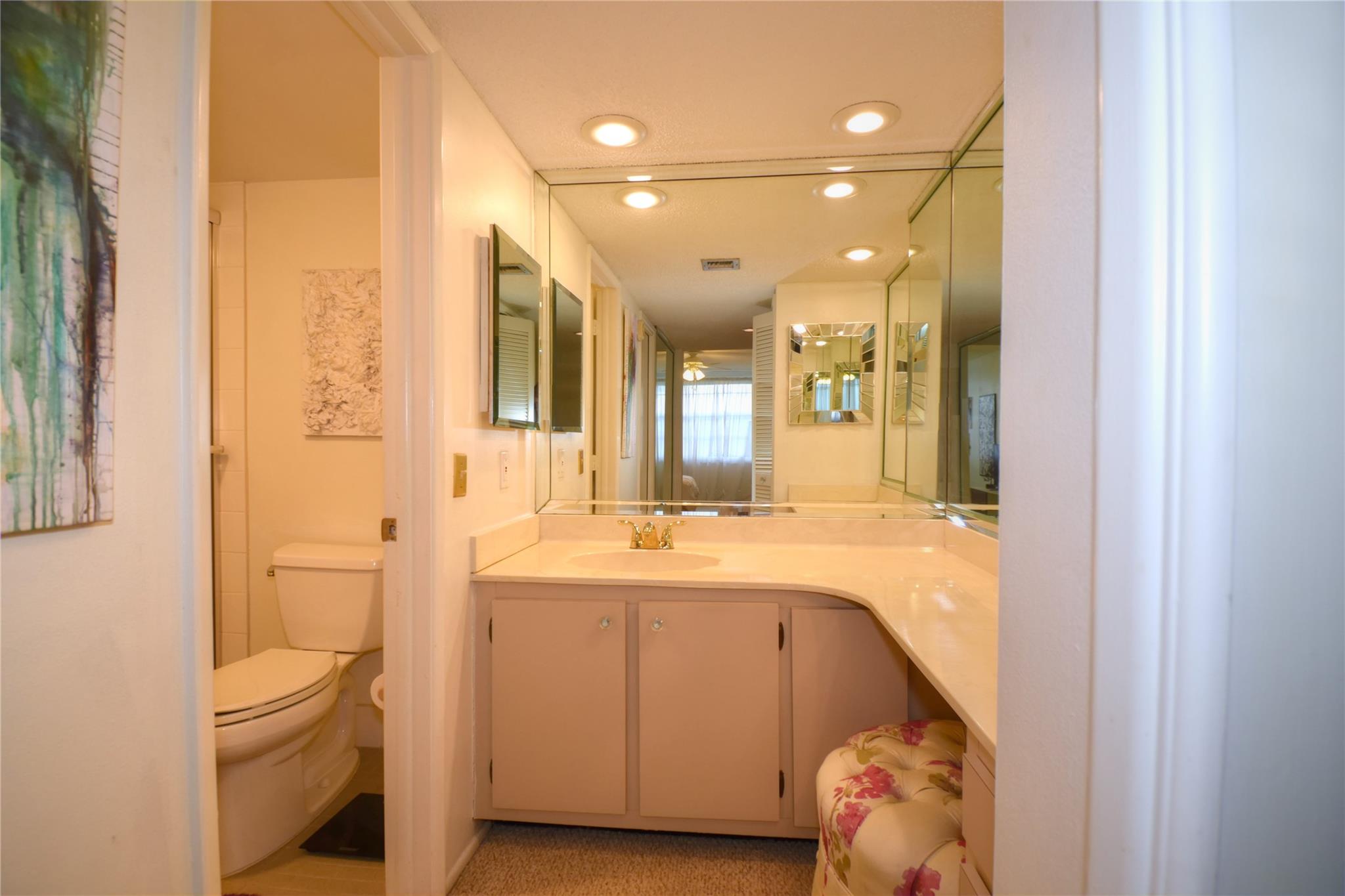 Palm Aire Country Club Ap - Residential