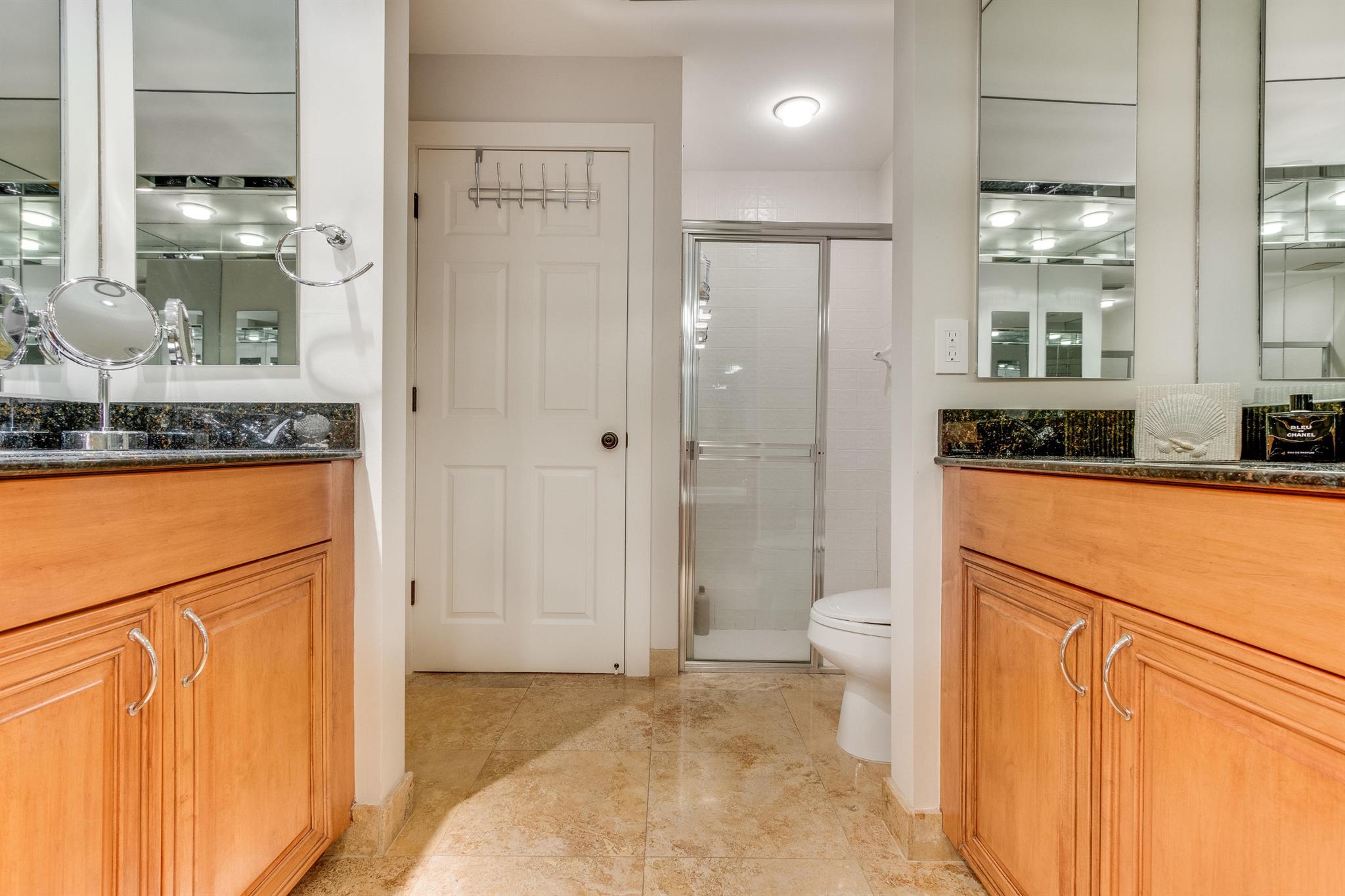 LAS CASITAS 3 - Residential Lease