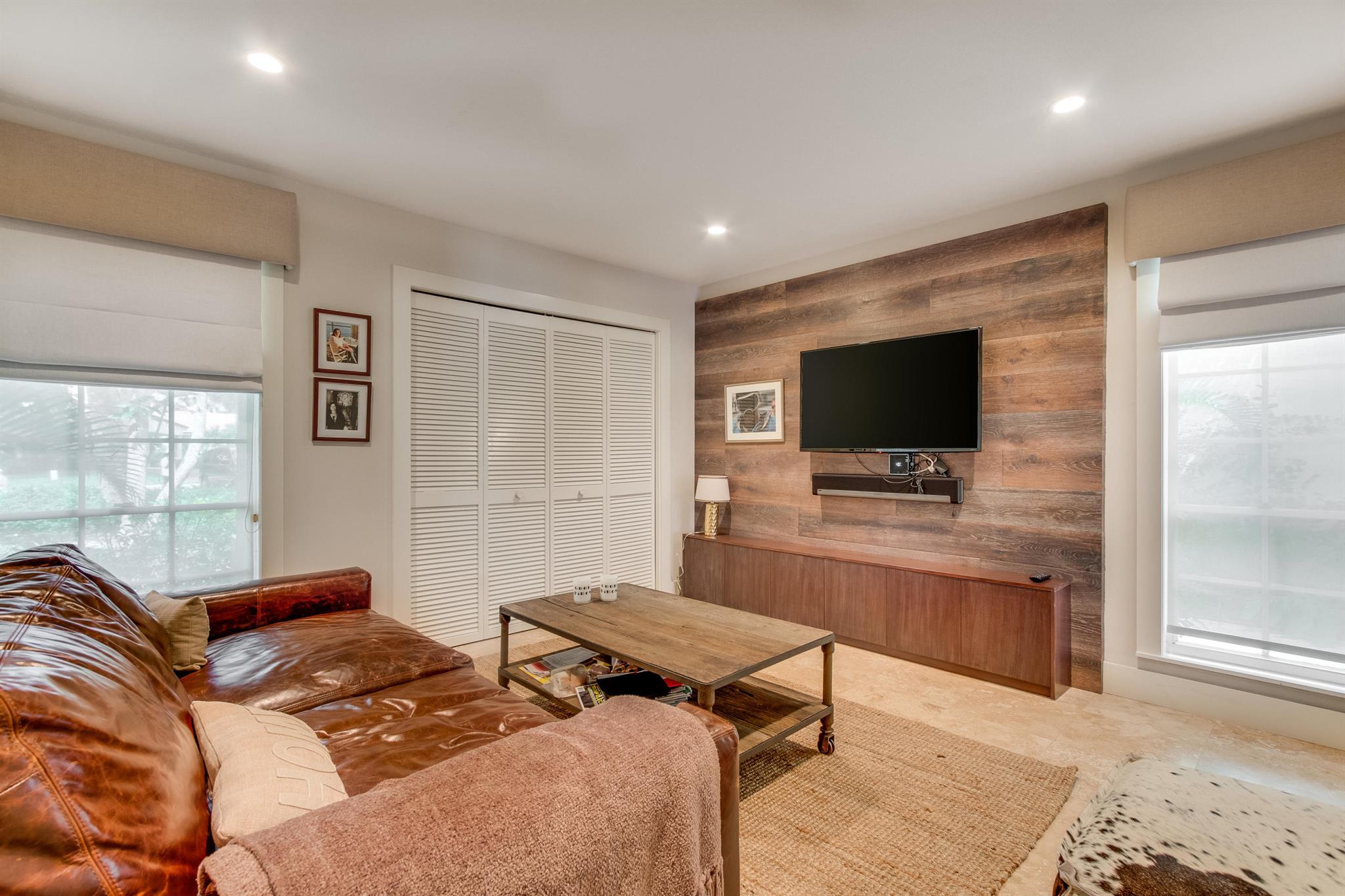 LAS CASITAS 3 - Residential Lease