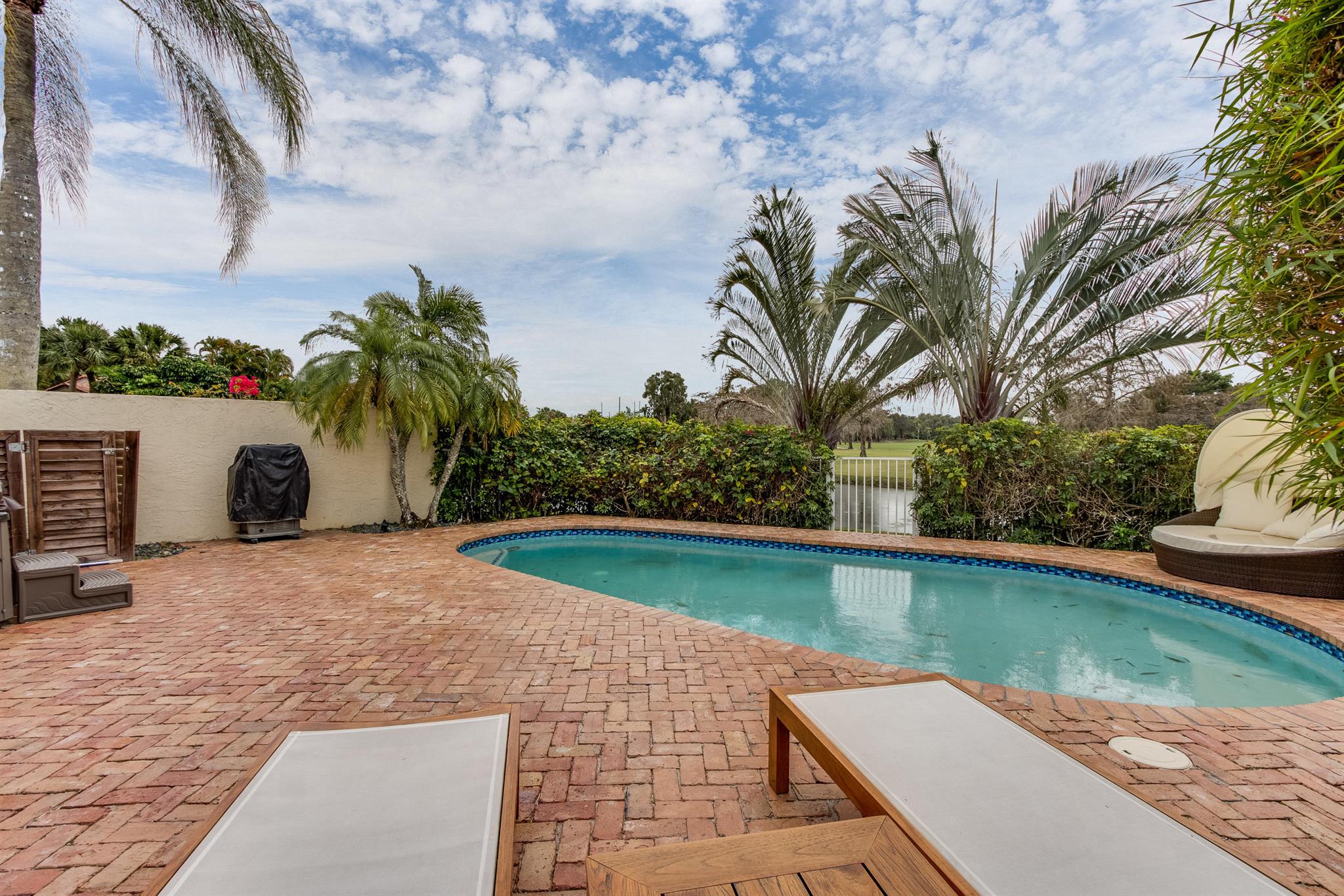 LAS CASITAS 3 - Residential Lease