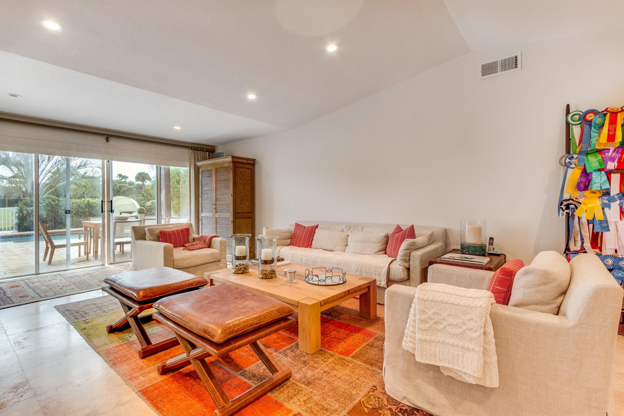 LAS CASITAS 3 - Residential Lease