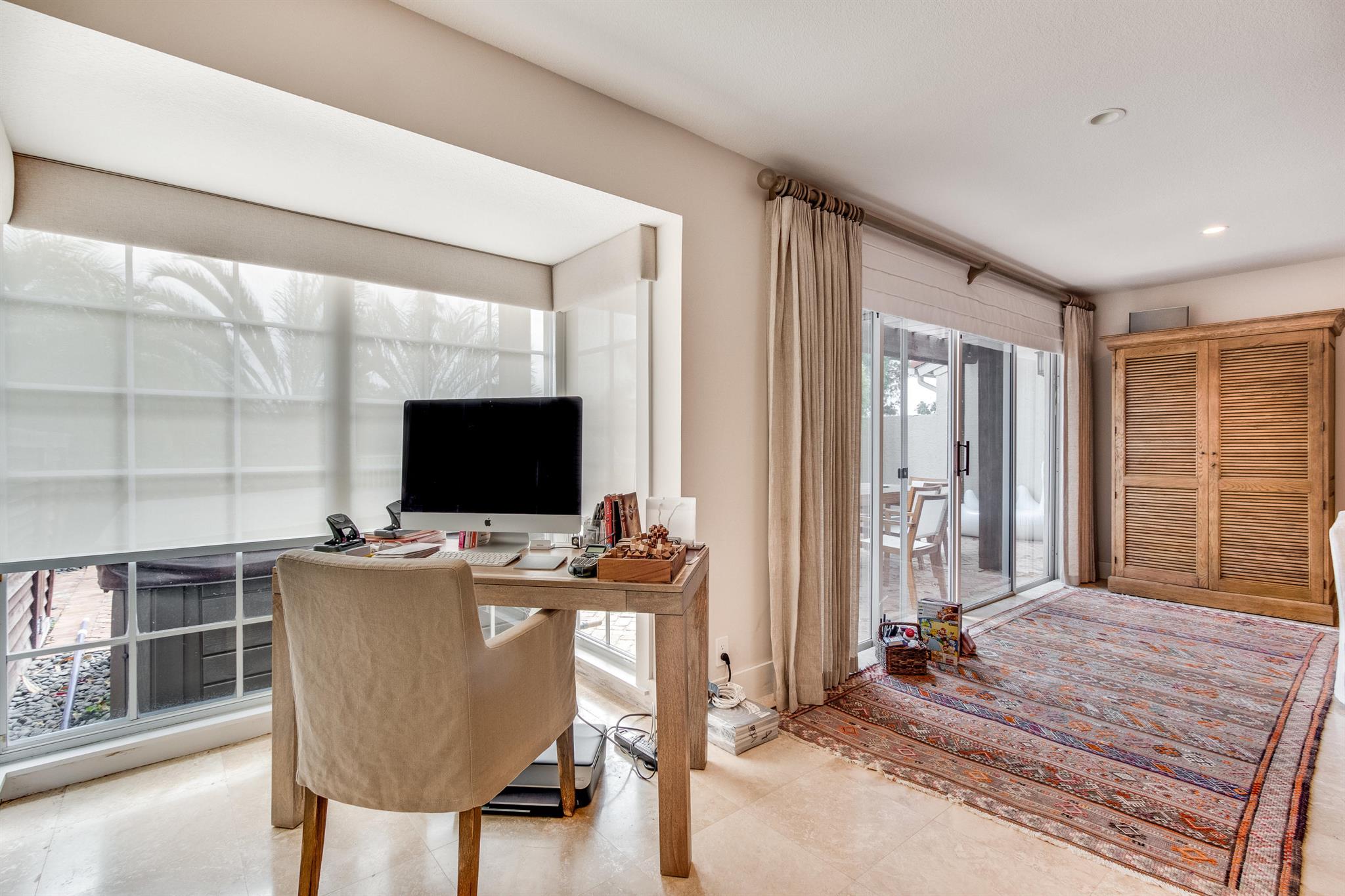 LAS CASITAS 3 - Residential Lease