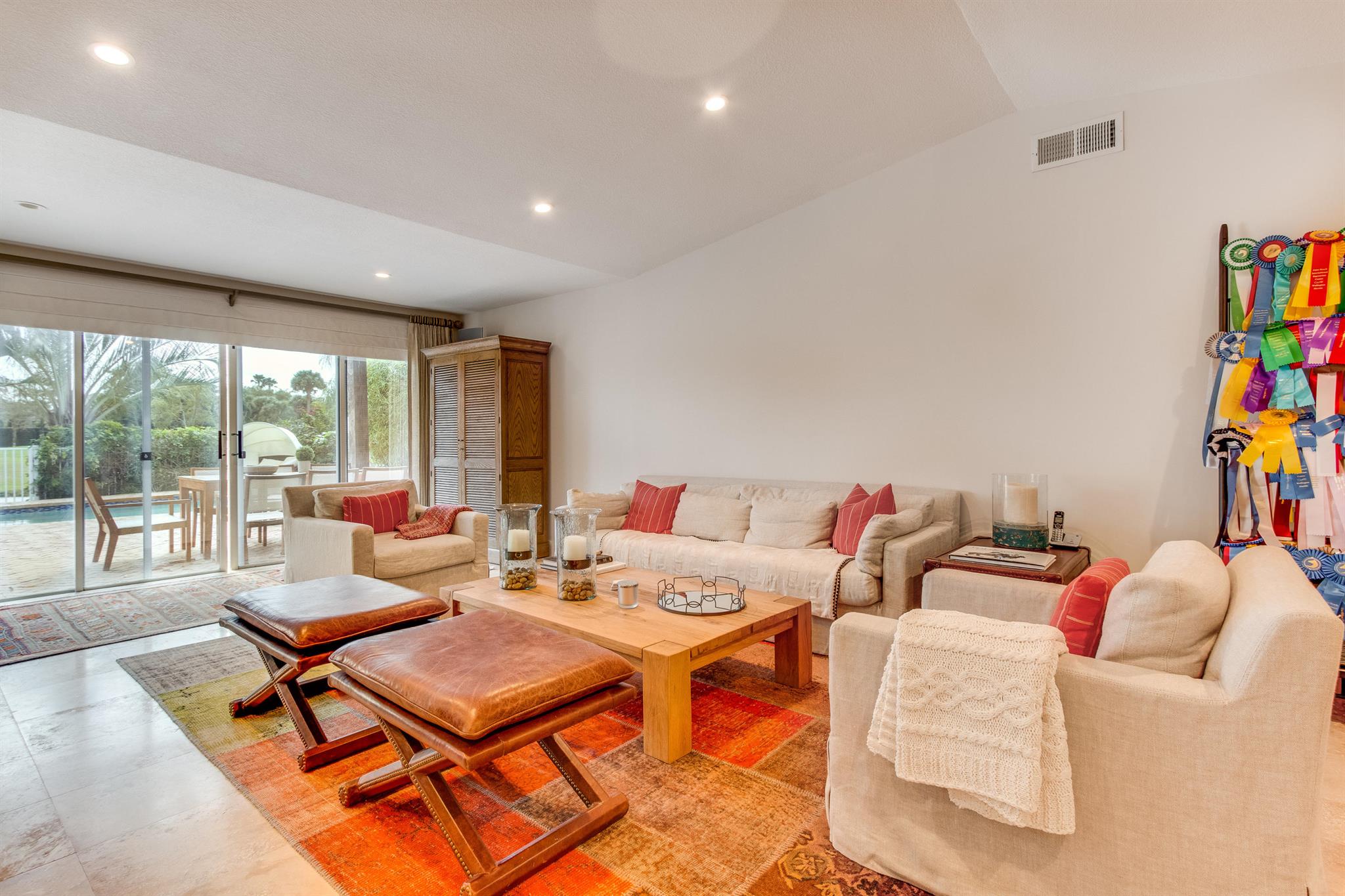 LAS CASITAS 3 - Residential Lease