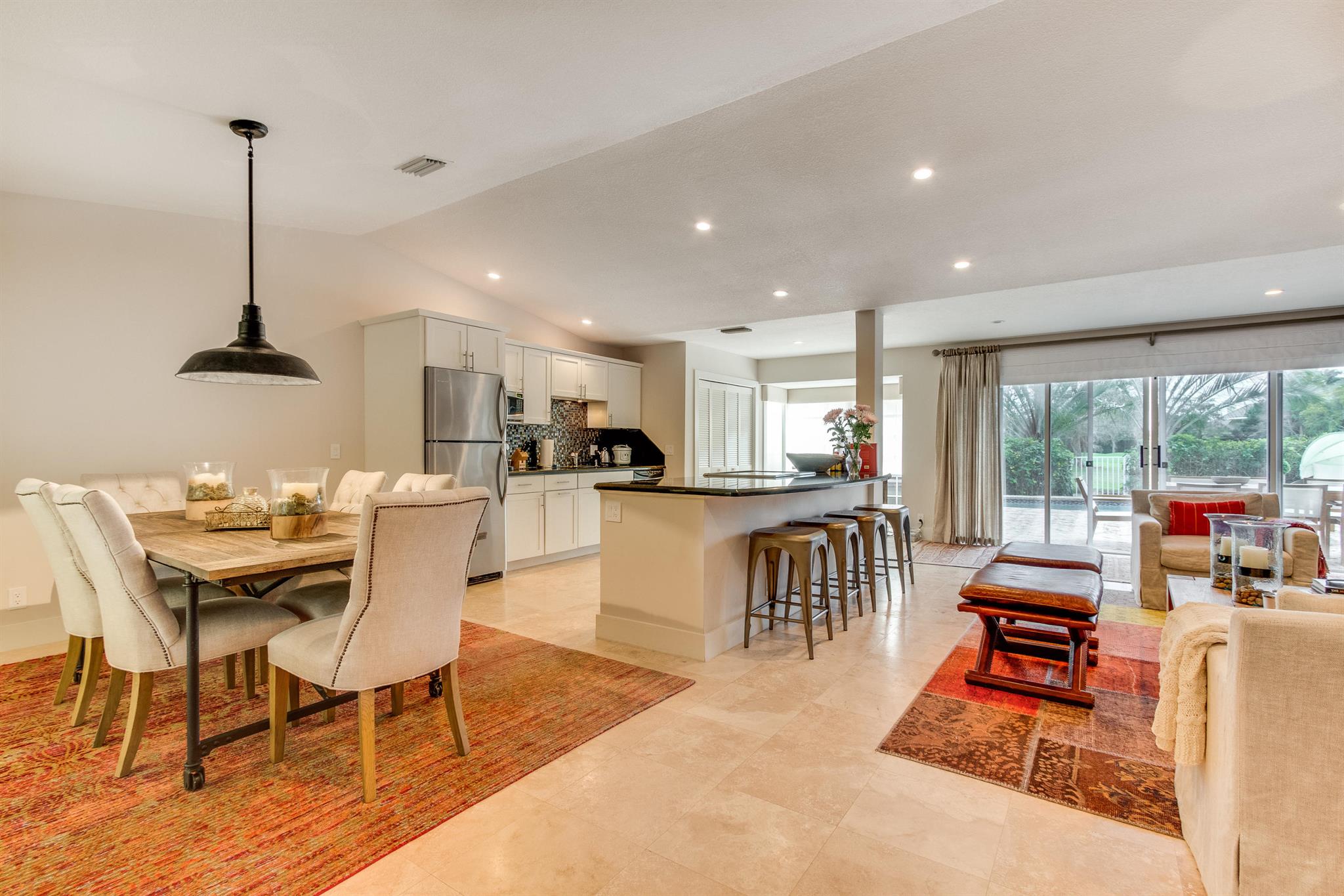 LAS CASITAS 3 - Residential Lease