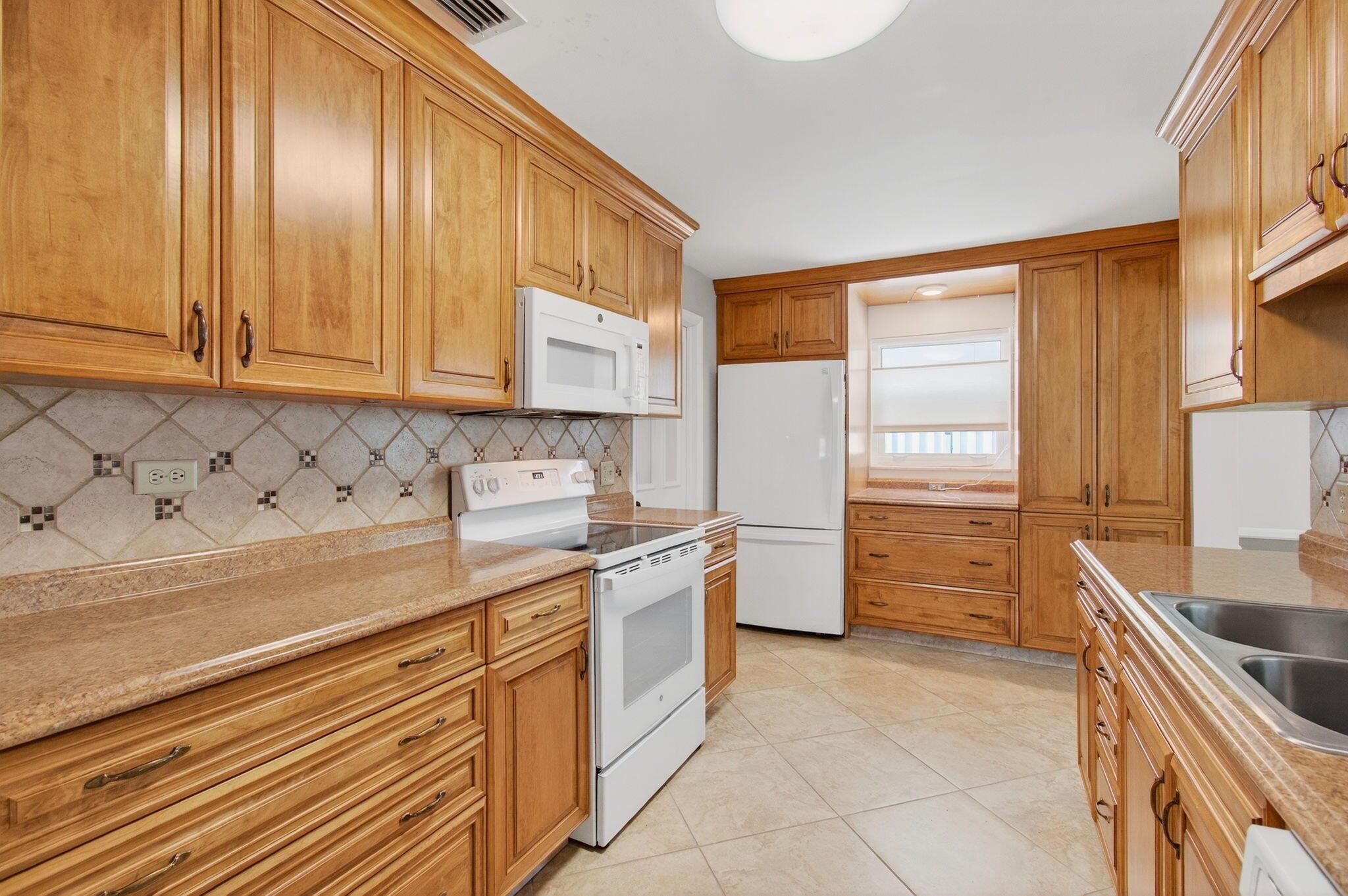 710 SW 16th Street