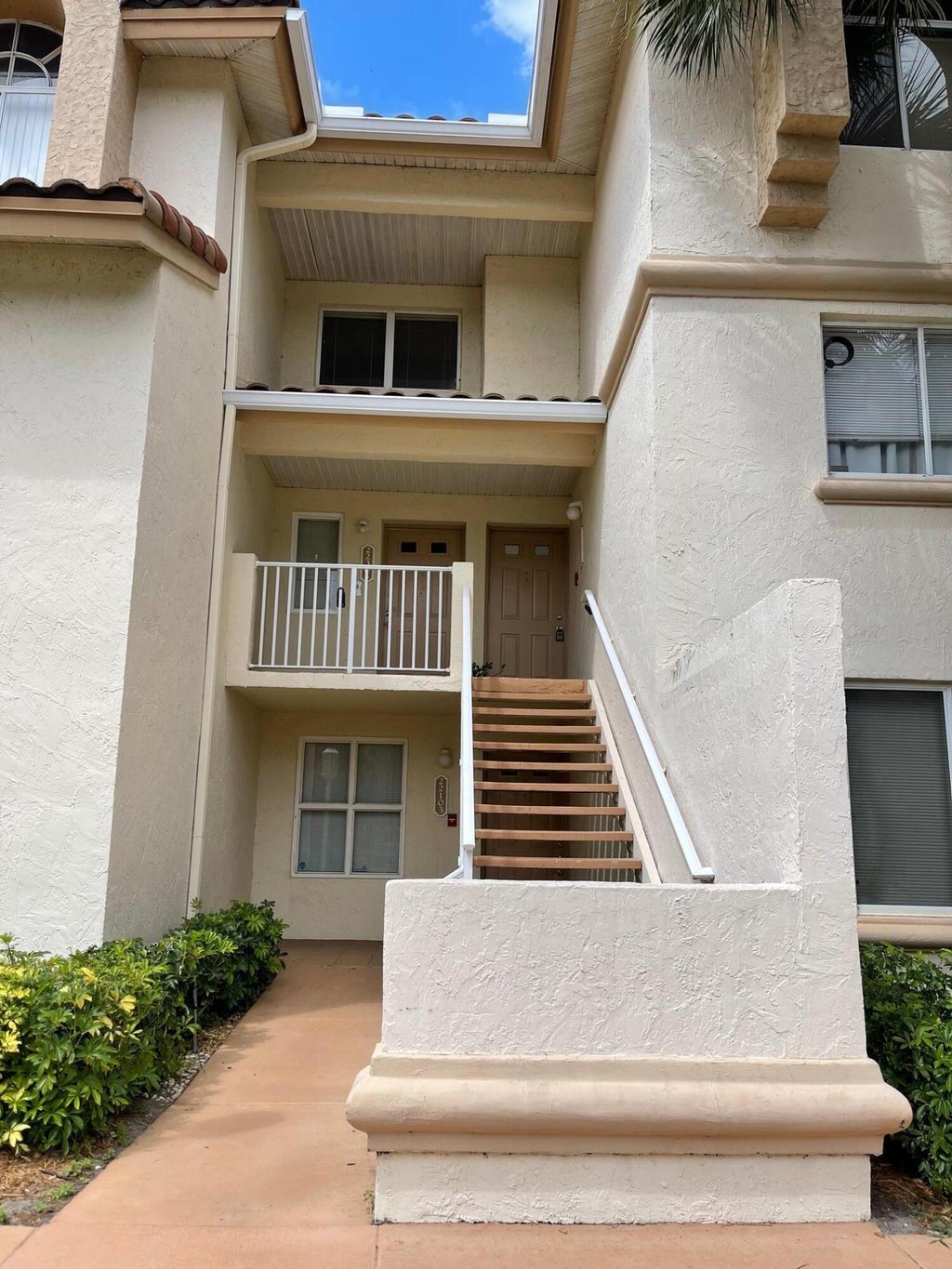 Photo of 22303 Glenmoor Drive, West Palm Beach, FL 33409 (MLS # B26058099)