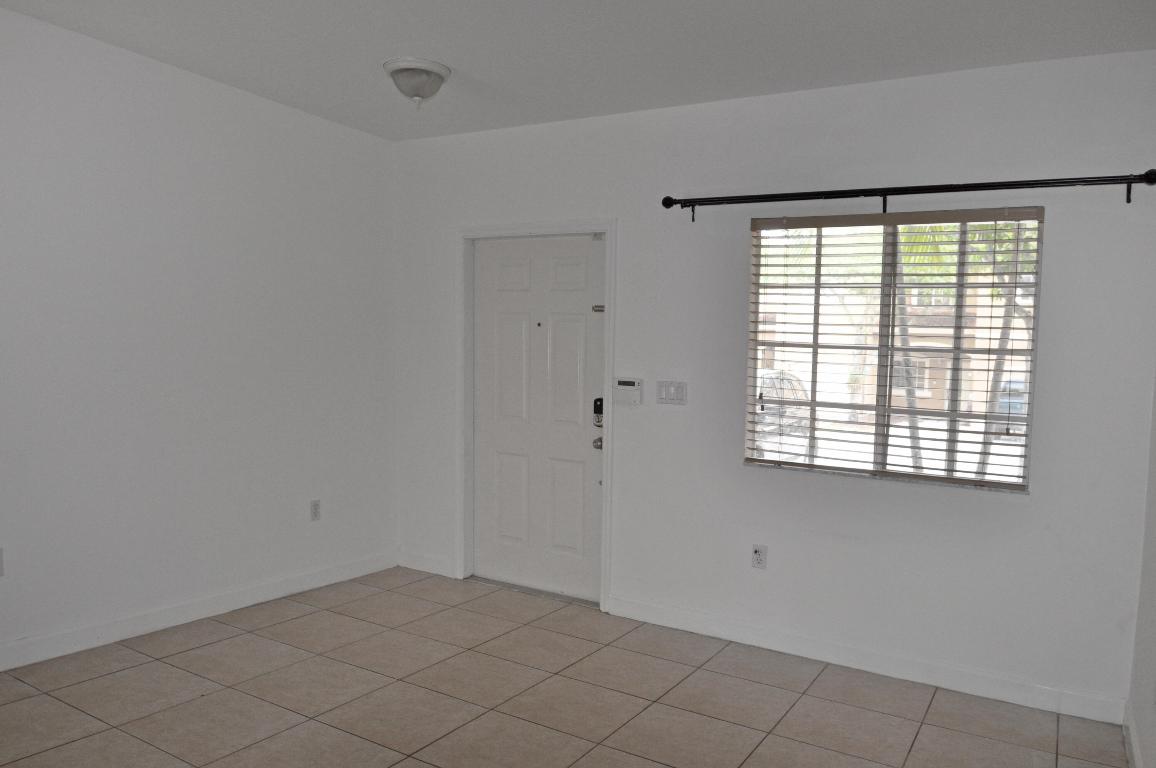 EMERALD LAKES - Residential Lease