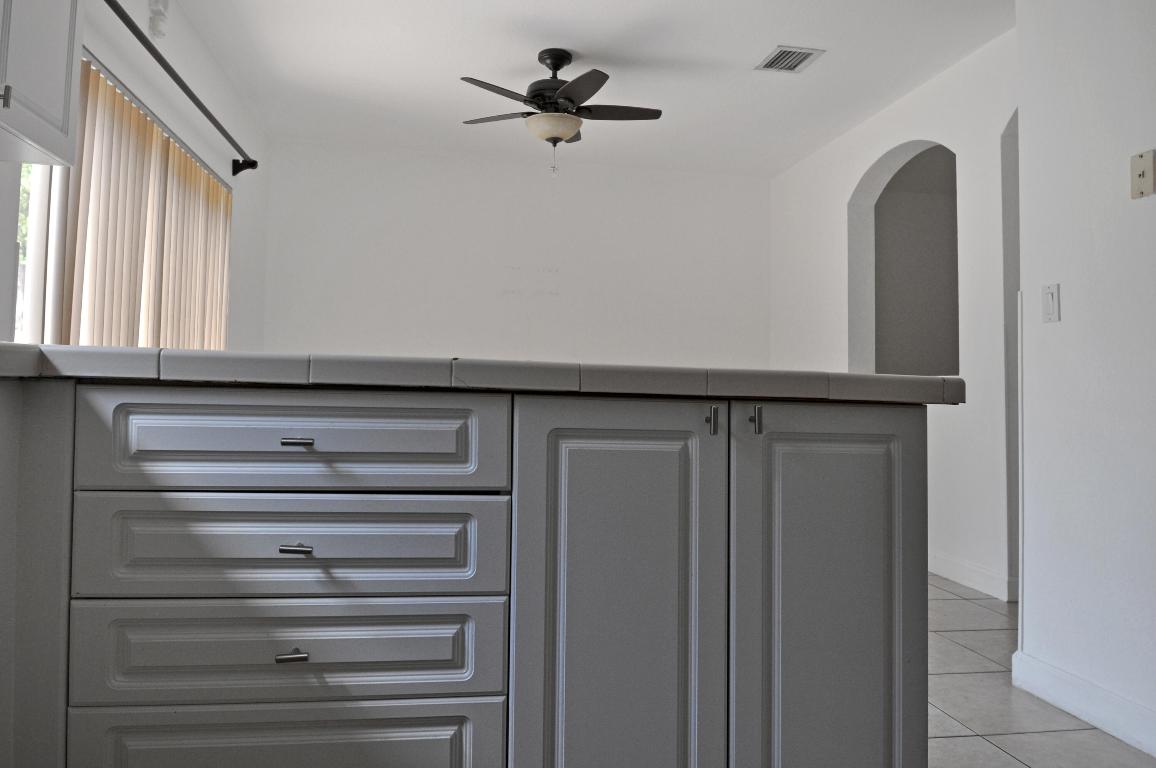 EMERALD LAKES - Residential Lease