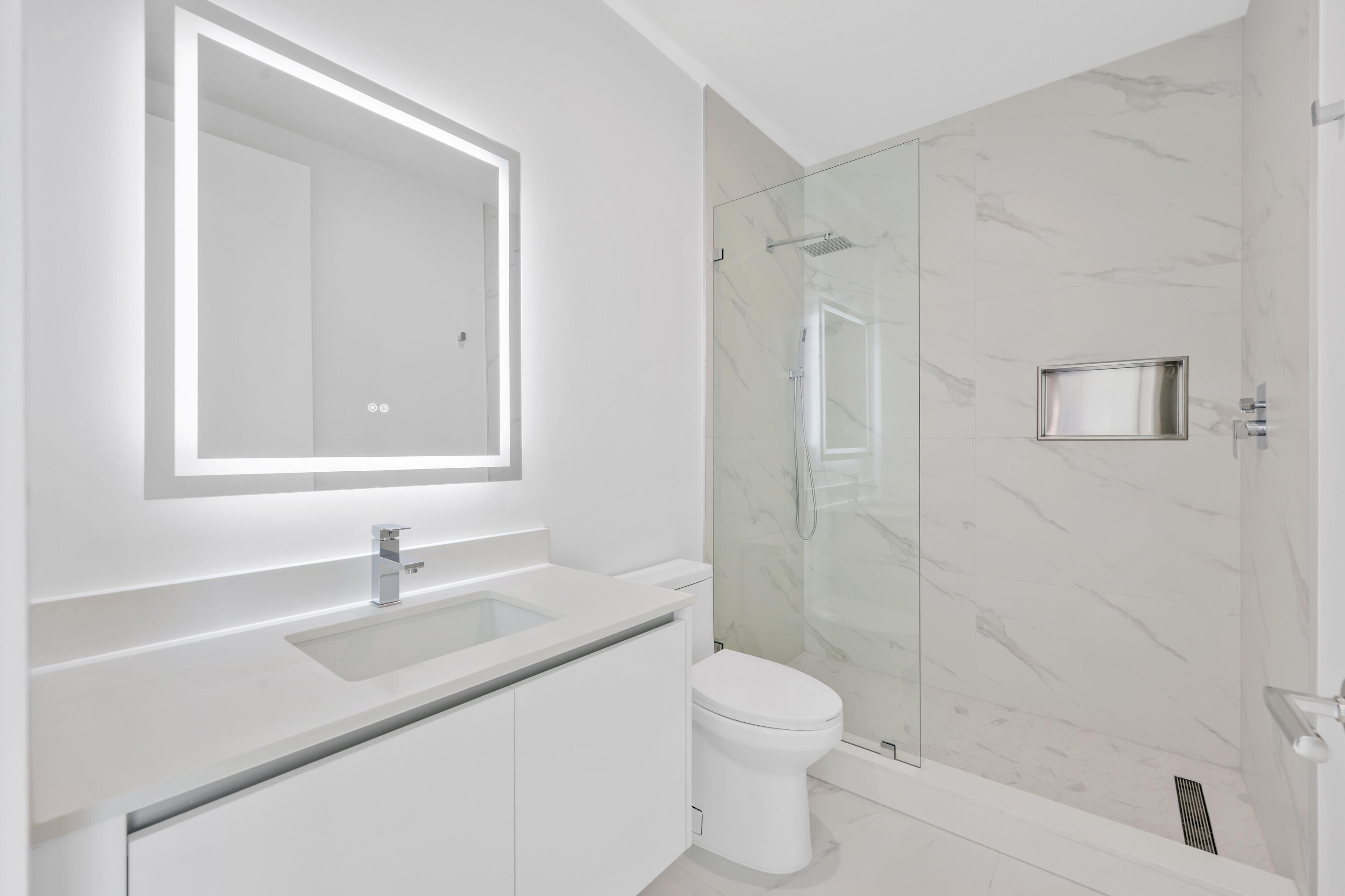 NAUTILUS 220 CONDO - Residential