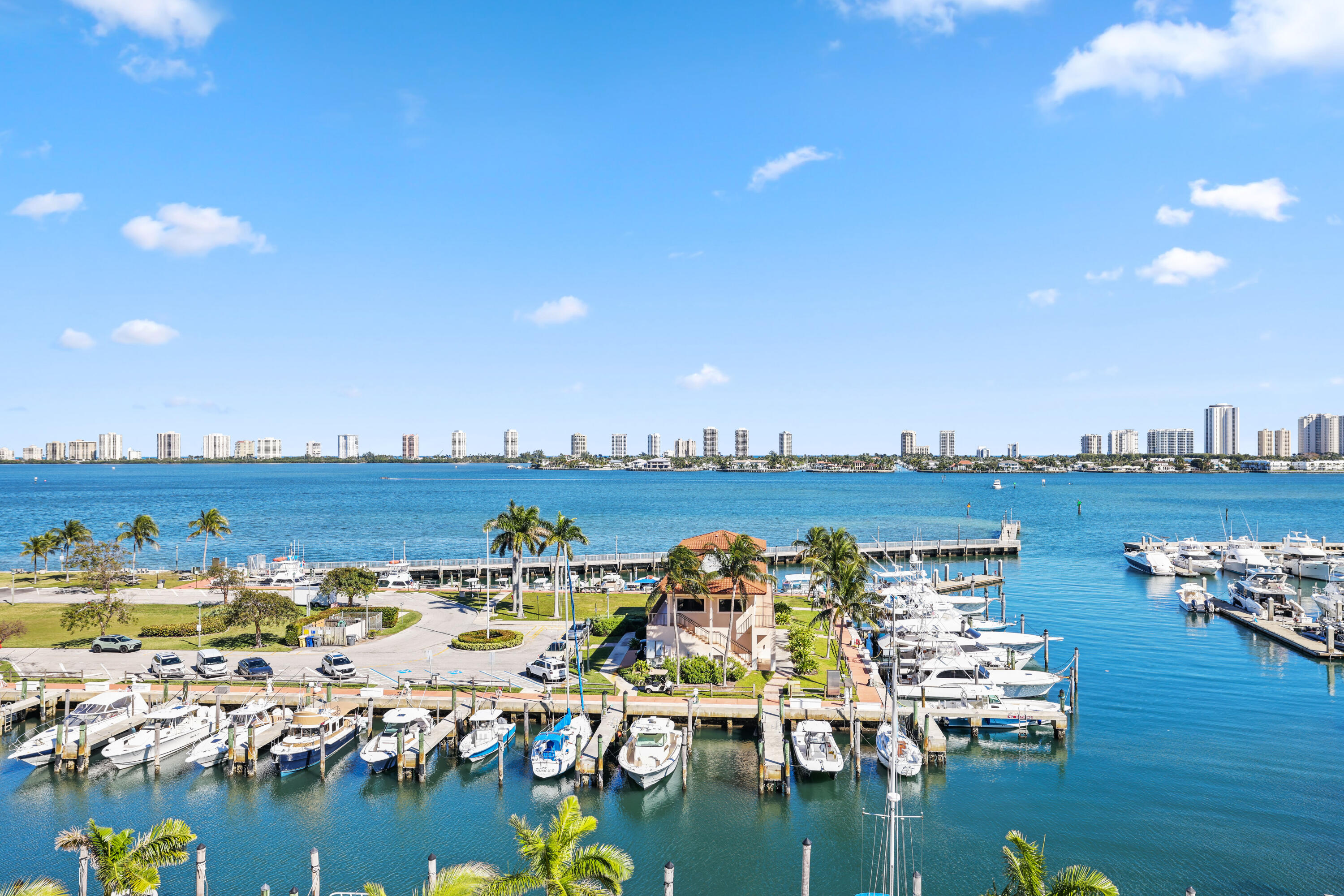 NAUTILUS 220 CONDO - Residential