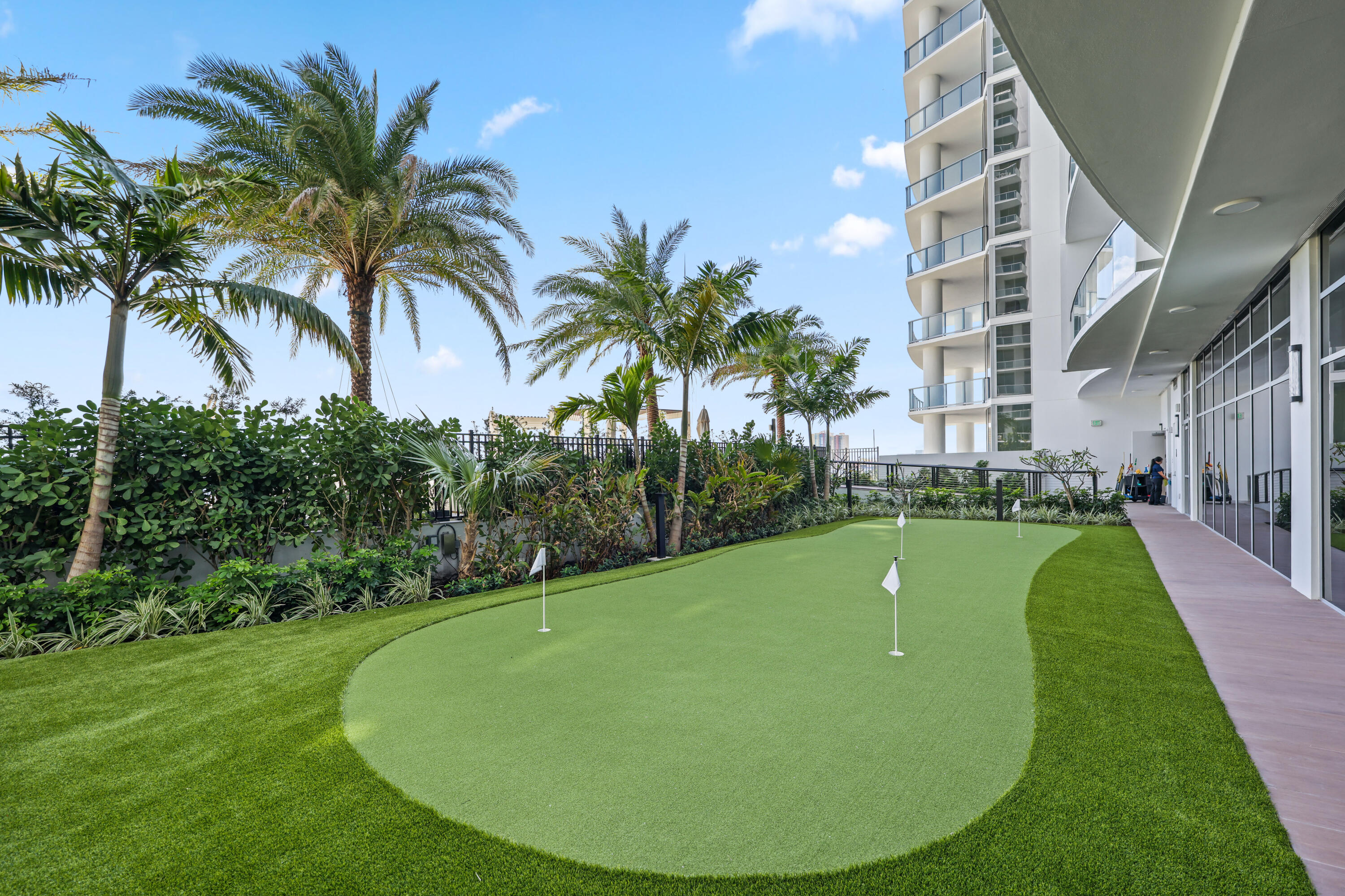 NAUTILUS 220 CONDO - Residential