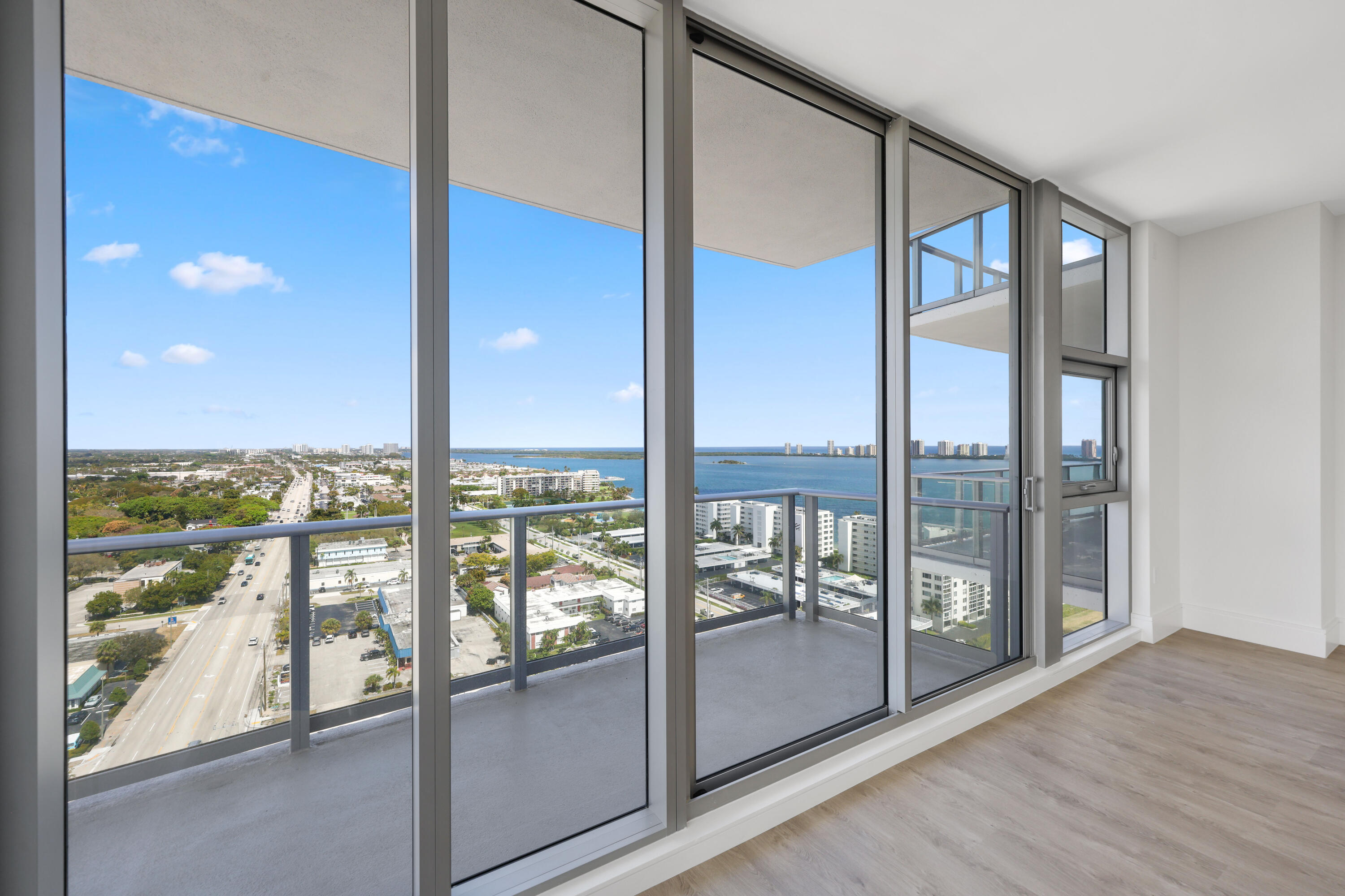 NAUTILUS 220 CONDO - Residential