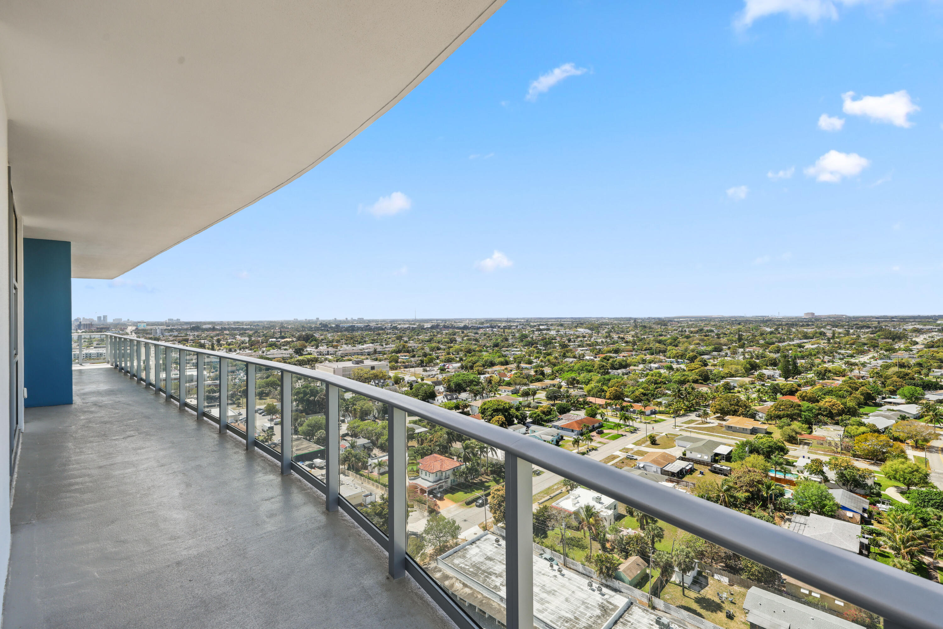 NAUTILUS 220 CONDO - Residential