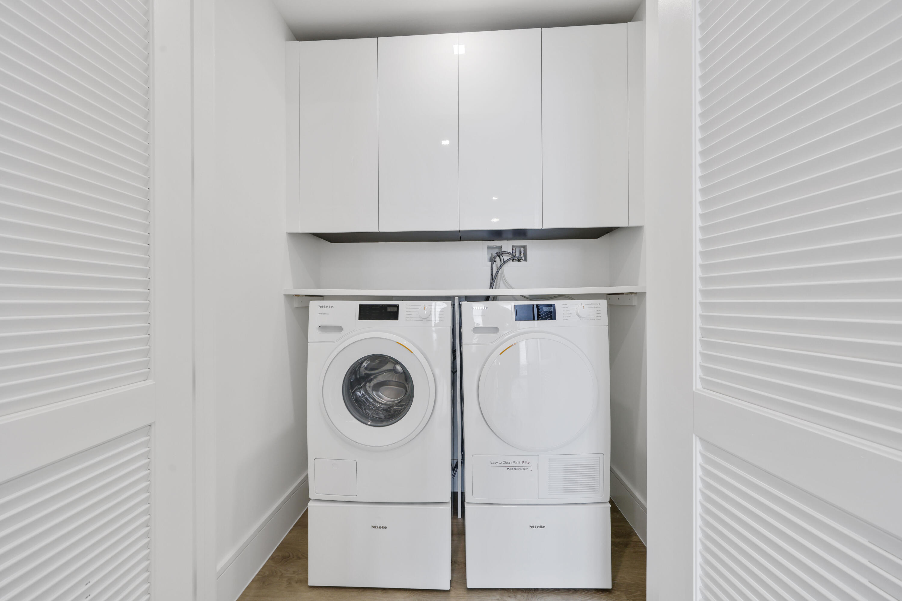 NAUTILUS 220 CONDO - Residential