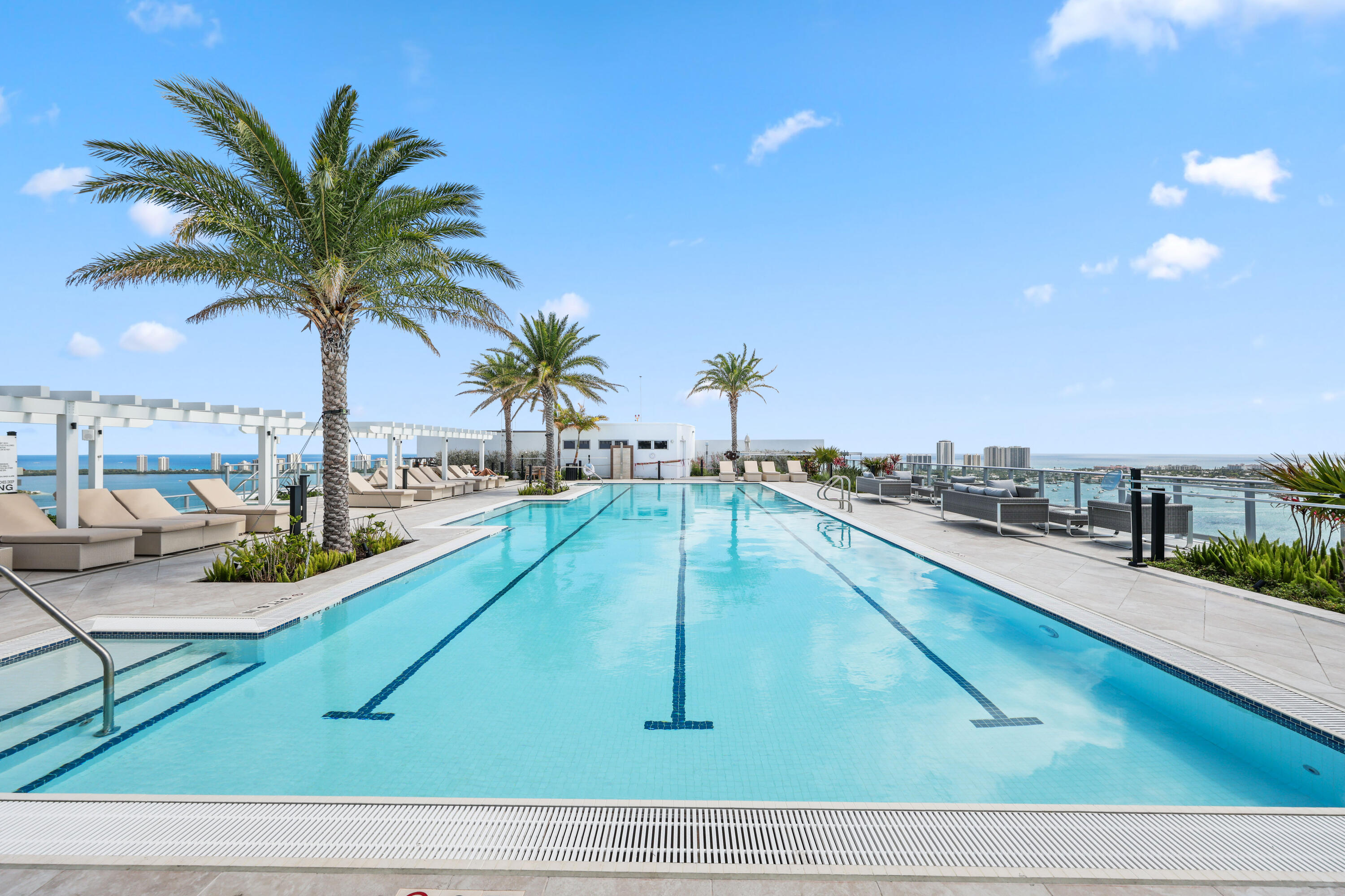 NAUTILUS 220 CONDO - Residential