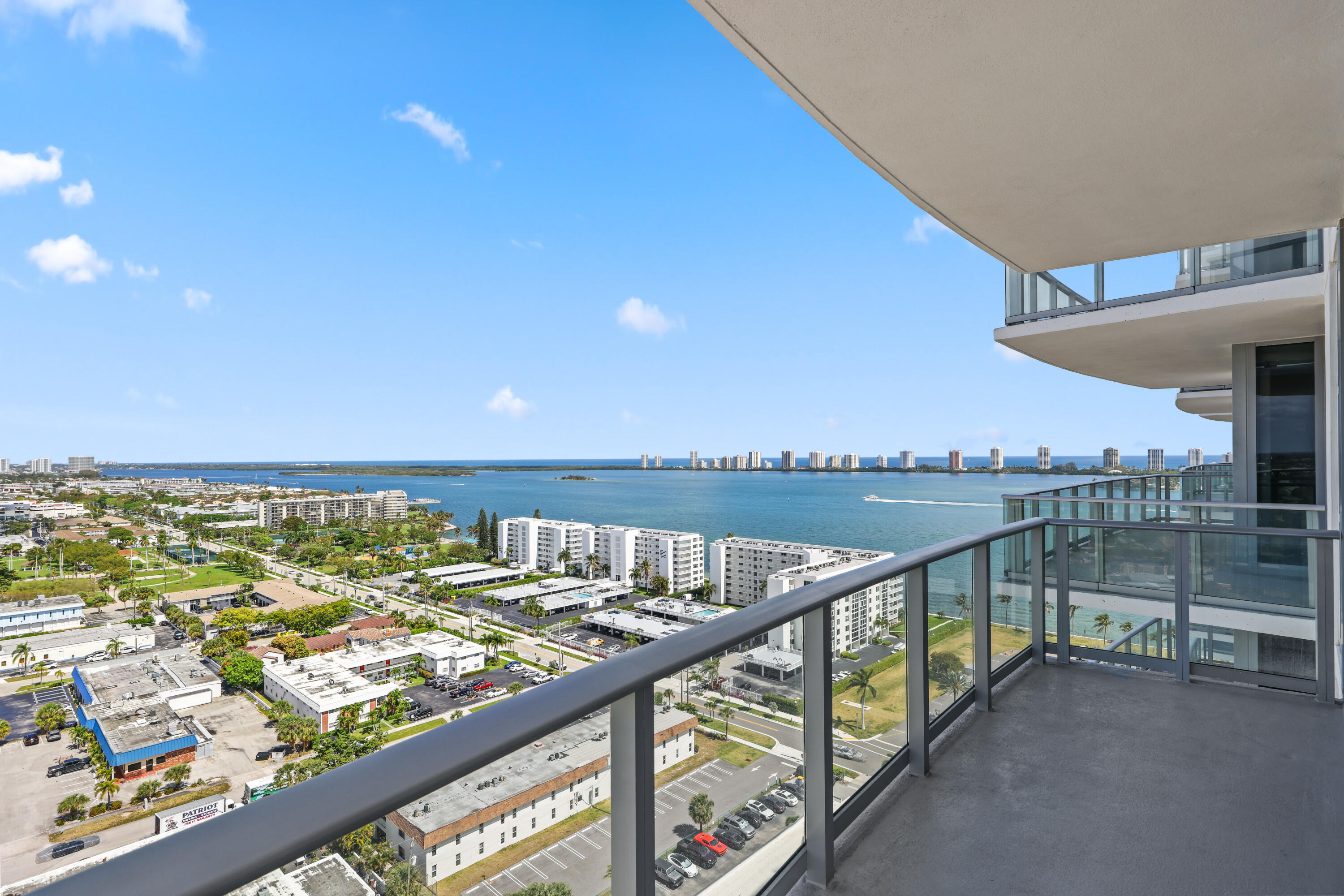 NAUTILUS 220 CONDO - Residential