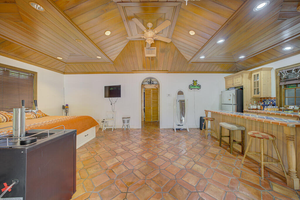 SEMINOLE LANDING - Residential