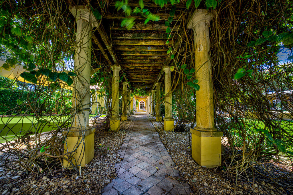 SEMINOLE LANDING - Residential