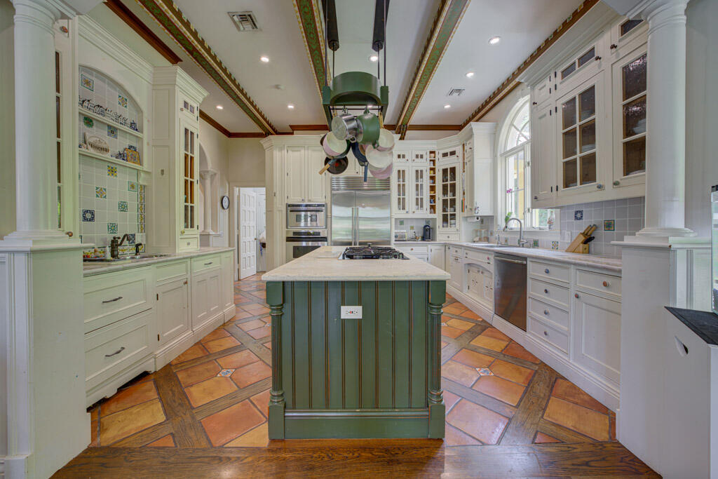 SEMINOLE LANDING - Residential