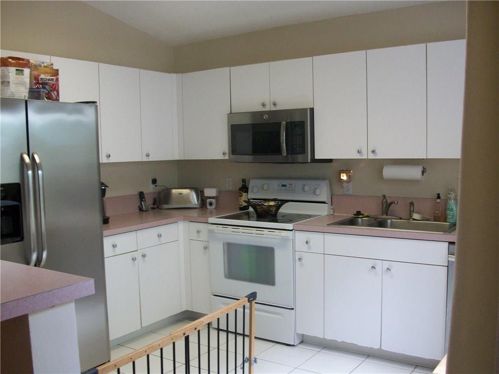 REGENCY LAKE - Residential