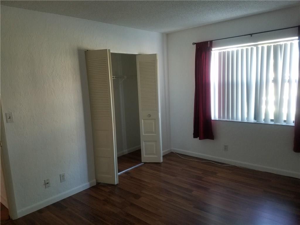 Winding Lake at Welleby - Residential