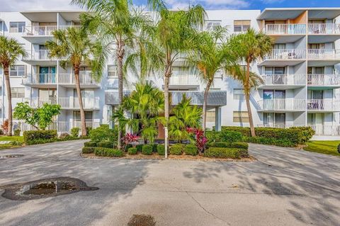 470 Executive Center Dr 2-A West Palm Beach FL 33401