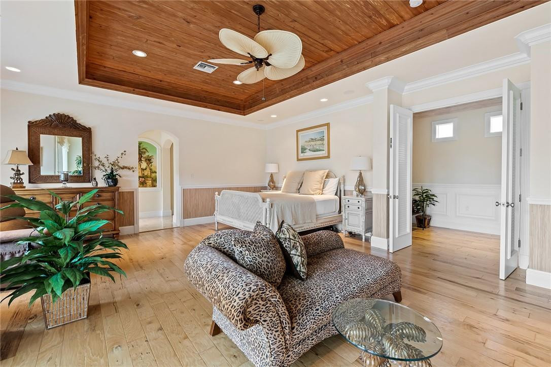 BEACON LIGHT SHOPPING CTR - Residential