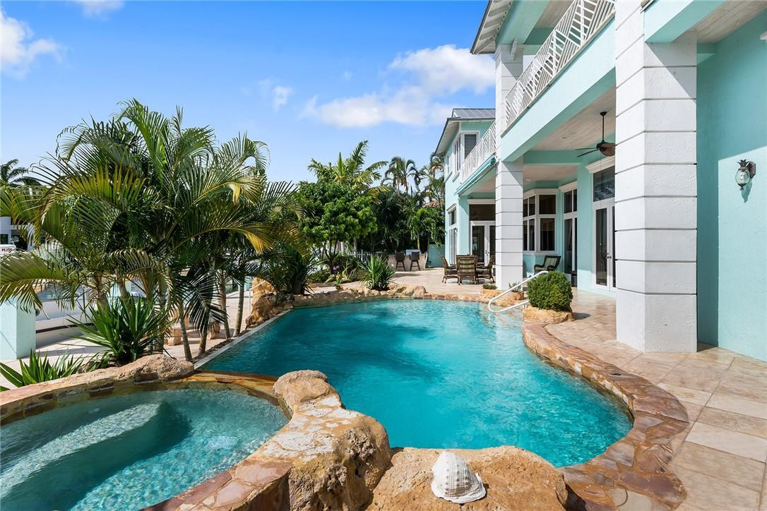 BEACON LIGHT SHOPPING CTR - Residential