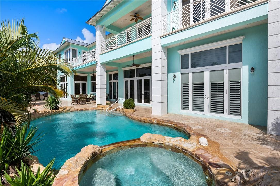 BEACON LIGHT SHOPPING CTR - Residential