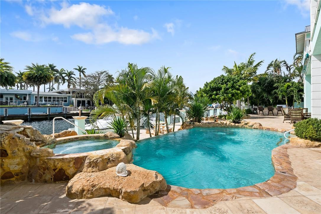 BEACON LIGHT SHOPPING CTR - Residential