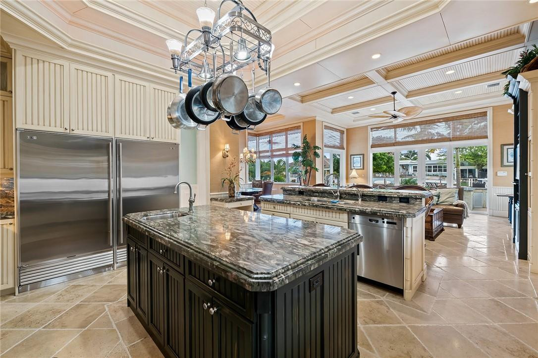 BEACON LIGHT SHOPPING CTR - Residential