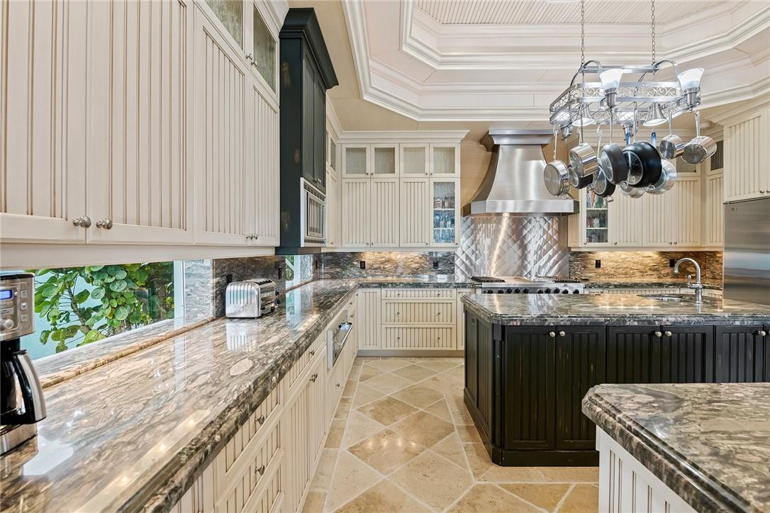 BEACON LIGHT SHOPPING CTR - Residential