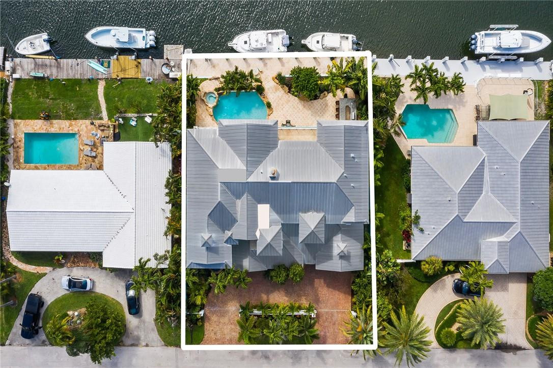 BEACON LIGHT SHOPPING CTR - Residential