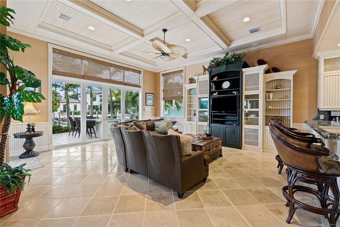 BEACON LIGHT SHOPPING CTR - Residential