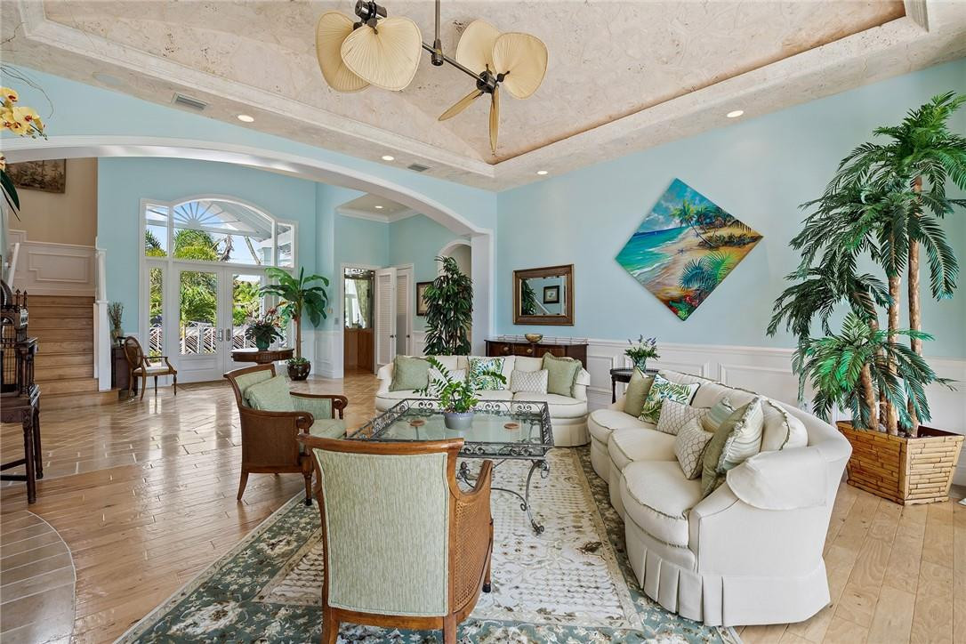 BEACON LIGHT SHOPPING CTR - Residential