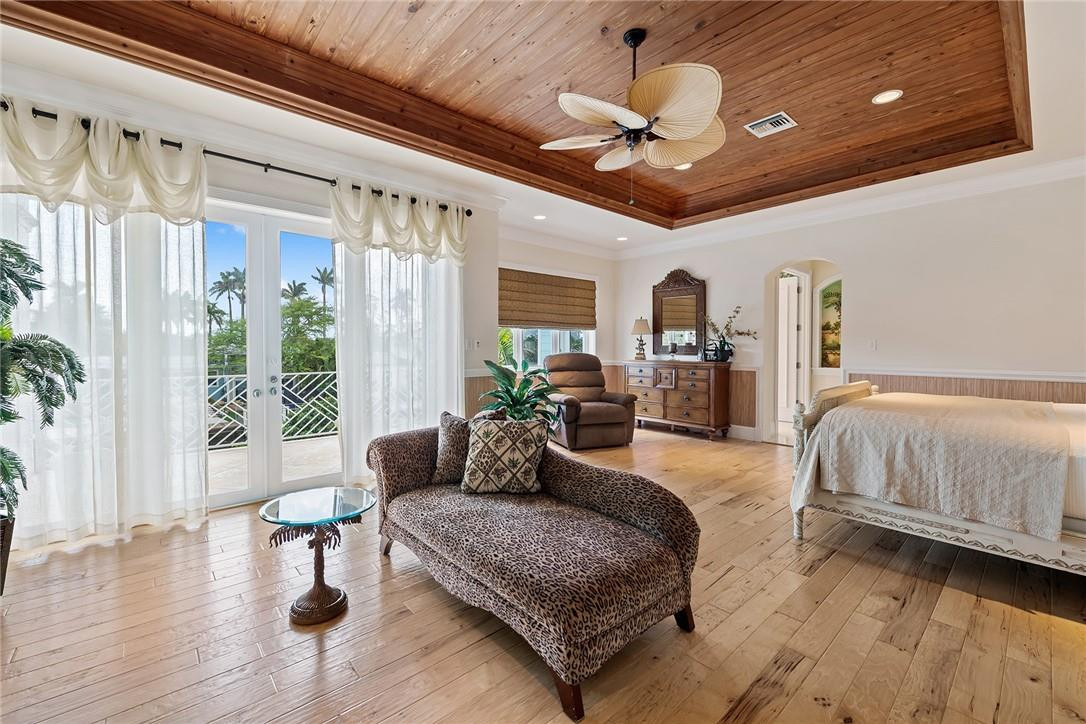 BEACON LIGHT SHOPPING CTR - Residential