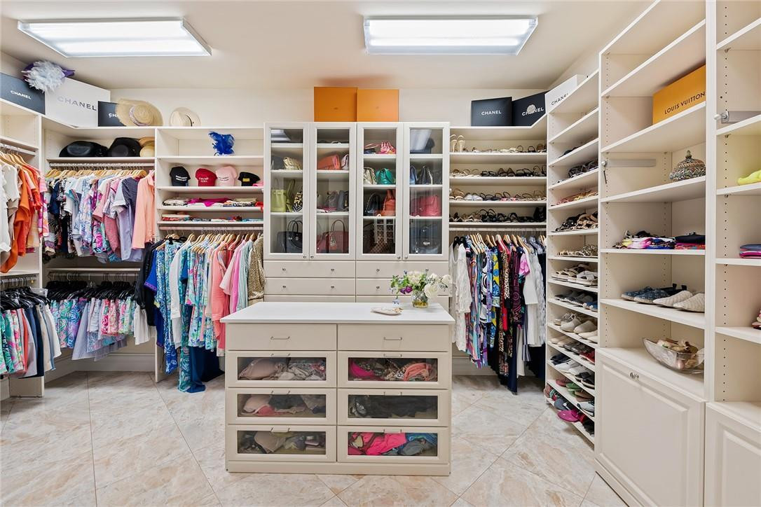 BEACON LIGHT SHOPPING CTR - Residential