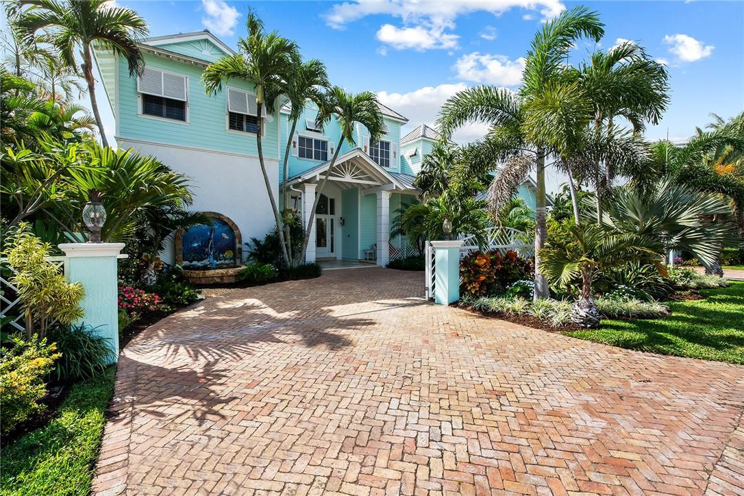 BEACON LIGHT SHOPPING CTR - Residential