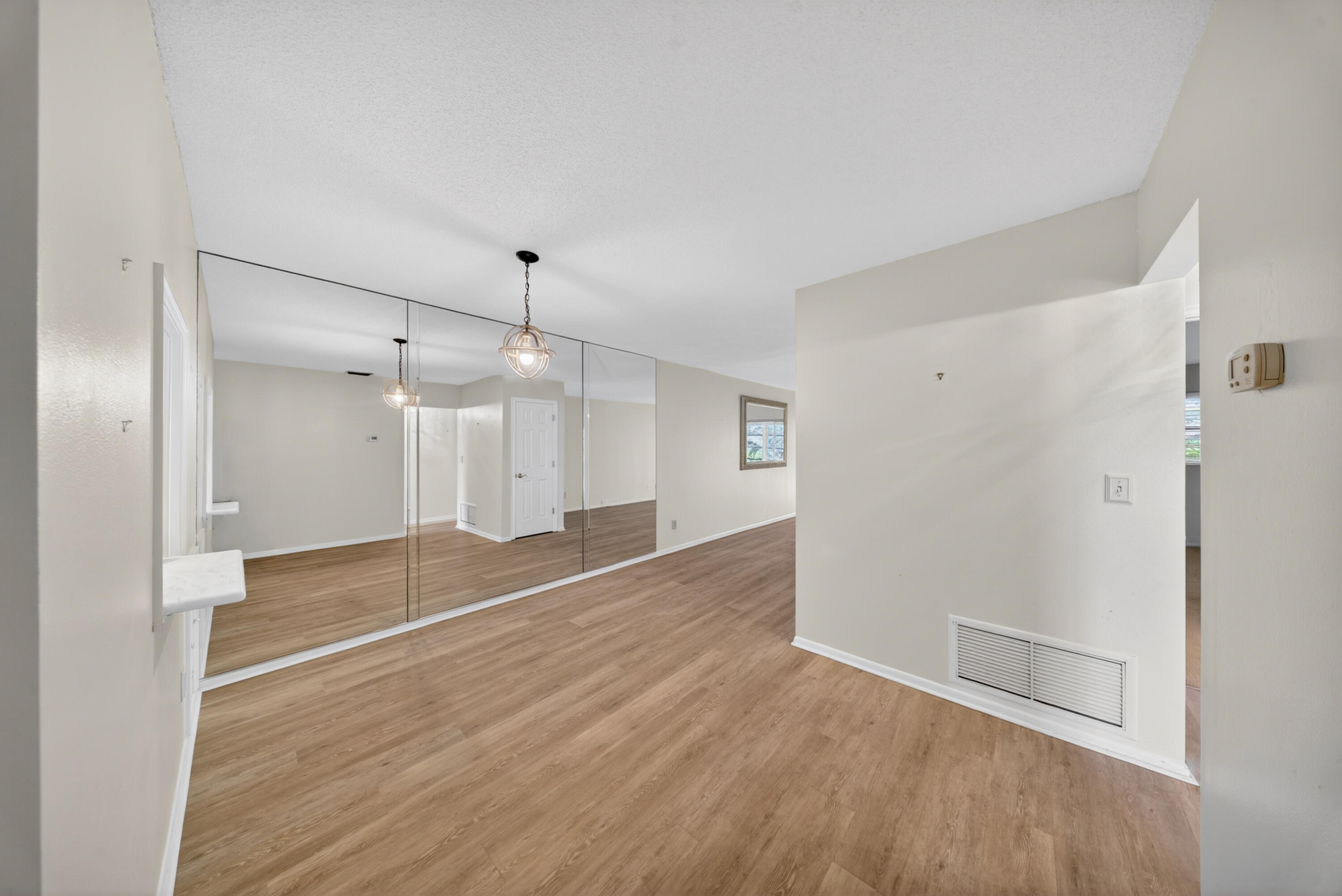 CEDAR POINTE CONDO - Residential