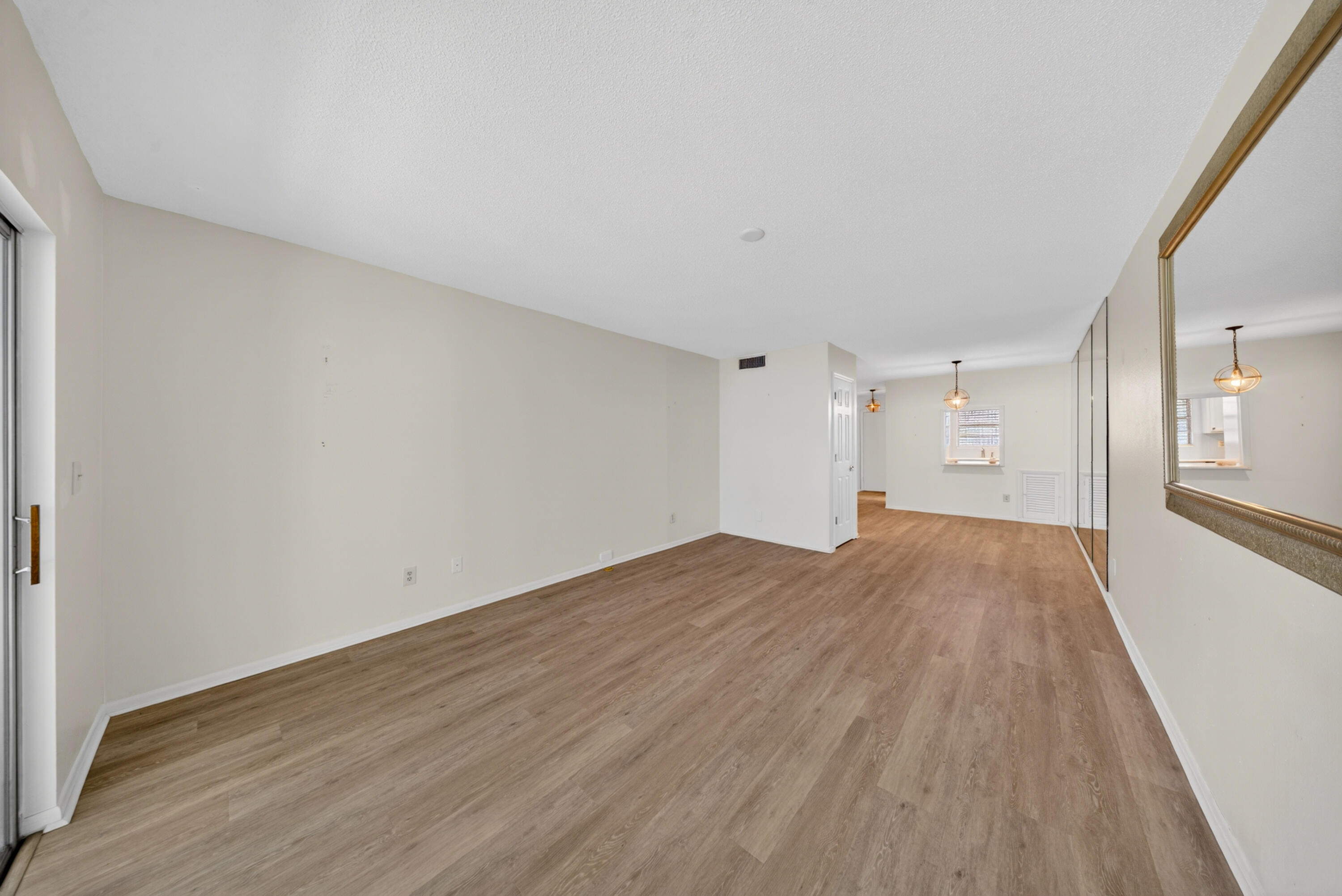 CEDAR POINTE CONDO - Residential